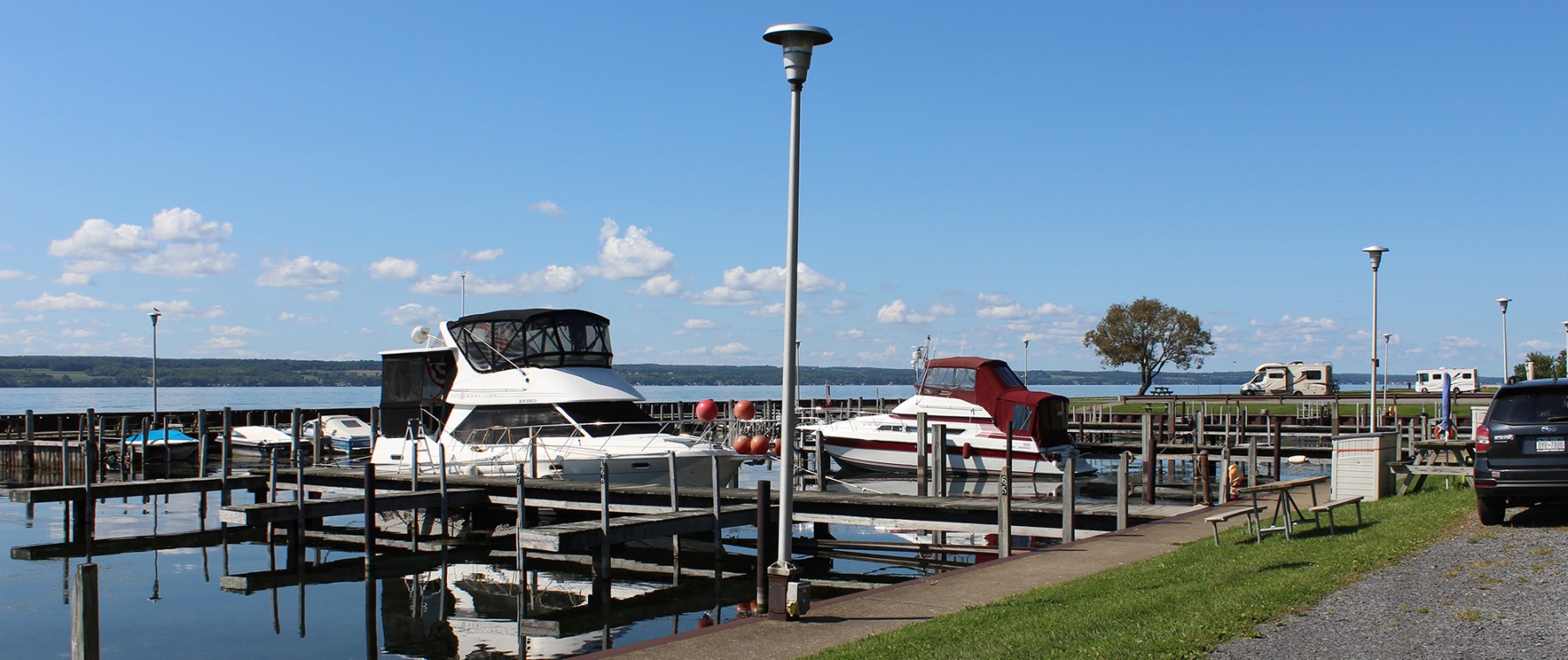 Samsen Sampson Marina Boatslips